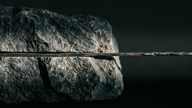 境界の溶解、あるいは物質の昇華——「ロエベ財団 クラフトプライズ 2025」が示す現代工芸の真髄