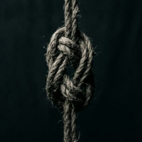 魂の修復と蜘蛛の系譜——ルイーズ・ブルジョワが提示する現代の神話