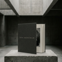 意識の空白と戯れる都市の原っぱ──「NONLECTURE books/arts」が提示する空間の美学