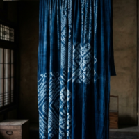 徳川将軍が愛した有松絞りの繊細な藍染と築250年の大邸宅の静寂な空間